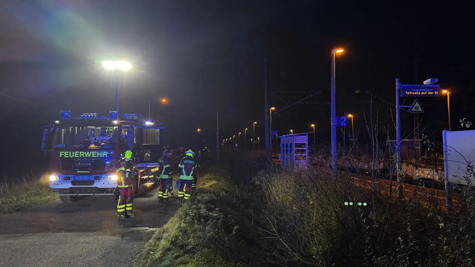 Rettungseinsatz an der Bahnstrecke in Pönitz. (Foto: Daniel Große)