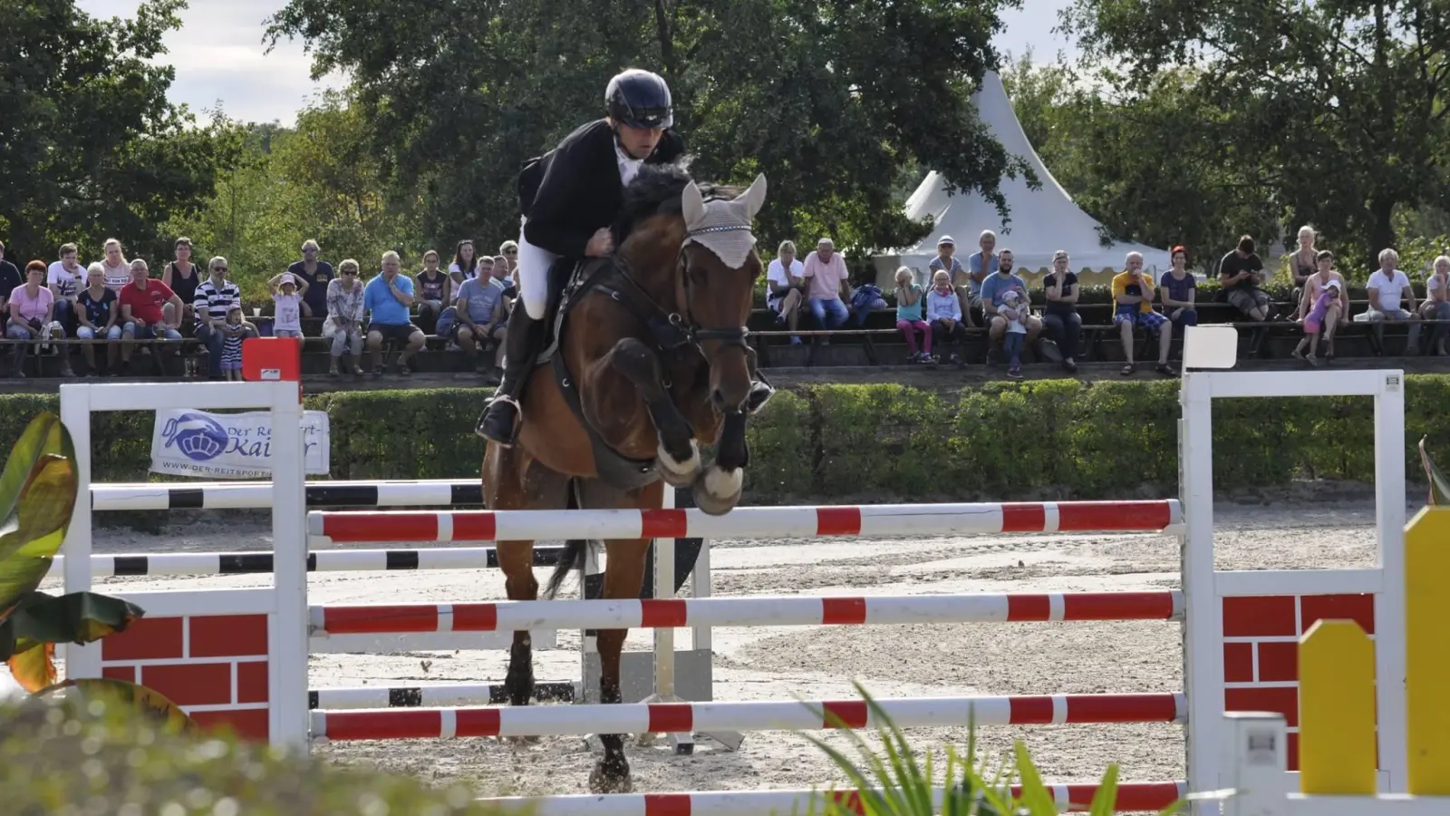 Kristin Ackermann beim Reit- und Springturnier Graßdorf. (Foto: taucha-kompakt.de)