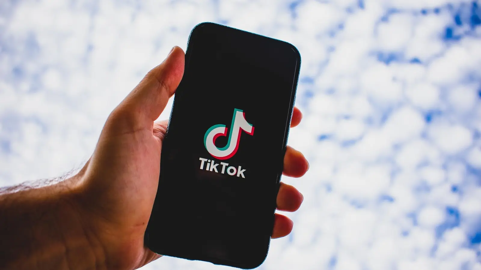 TikTok begeistert Menschen auf der ganzen Welt und kann Unternehmen beim Marketing helfen. (Foto: Pixabay)