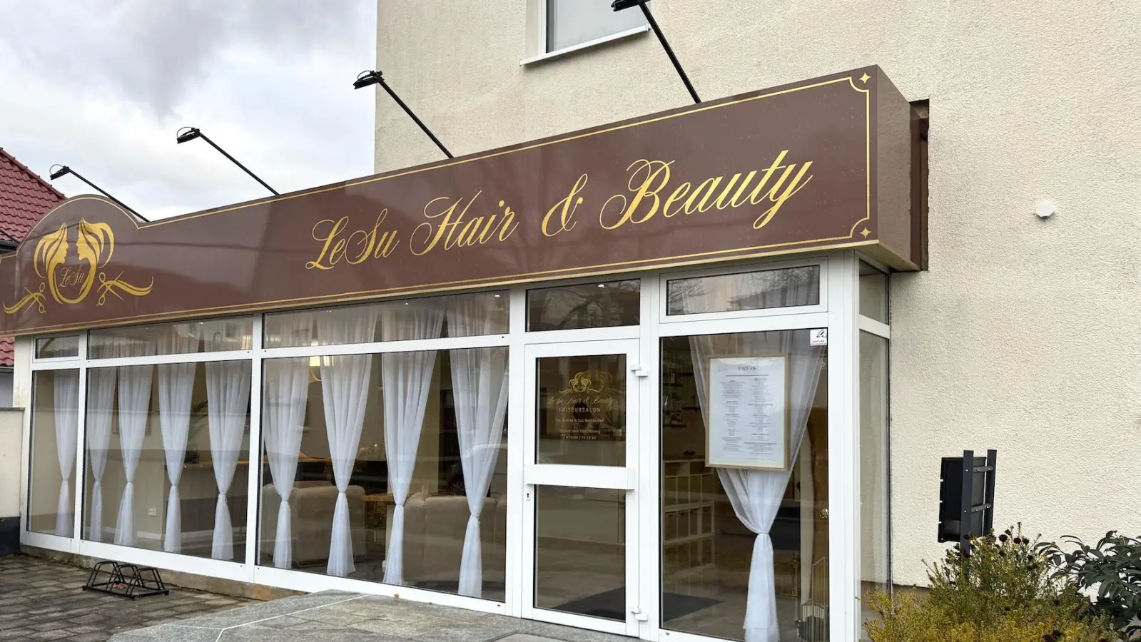 LeSu Hair &amp; Beauty von außen. (Foto: Anzeige)