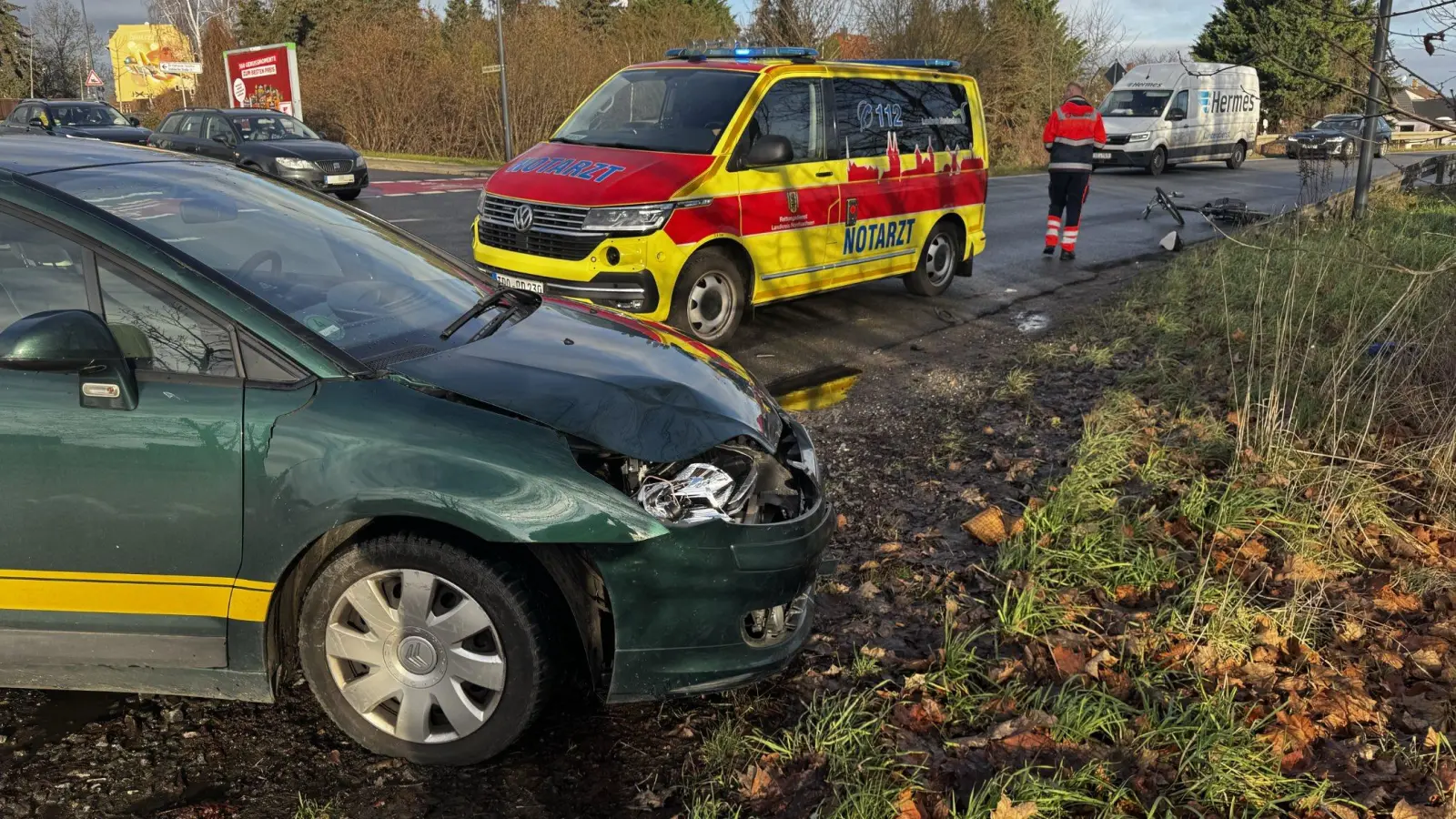 Auch der Fahrer des PKW musste medizinisch versorgt werden. (Foto: Daniel Große)